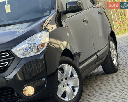 Дачія Лоджі 2018 у Дрогобичі на Automoto.ua Чорний Дачія Лоджі, об'ємом двигуна 1.6 л та пробігом 98 тис. км за 9750 $, фото 21 на Automoto.ua