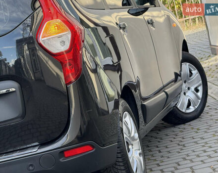 Дачія Лоджі 2018 у Дрогобичі на Automoto.ua Чорний Дачія Лоджі, об'ємом двигуна 1.6 л та пробігом 98 тис. км за 9750 $, фото 45 на Automoto.ua