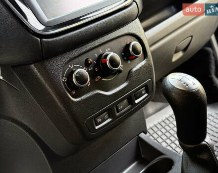 Дачія Лоджі 2018 у Дрогобичі на Automoto.ua Чорний Дачія Лоджі, об'ємом двигуна 1.6 л та пробігом 98 тис. км за 9750 $, фото 77 на Automoto.ua