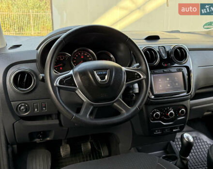 Дачія Лоджі 2018 у Дрогобичі на Automoto.ua Чорний Дачія Лоджі, об'ємом двигуна 1.6 л та пробігом 98 тис. км за 9750 $, фото 82 на Automoto.ua
