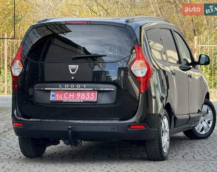 Дачія Лоджі 2018 у Дрогобичі на Automoto.ua Чорний Дачія Лоджі, об'ємом двигуна 1.6 л та пробігом 98 тис. км за 9750 $, фото 41 на Automoto.ua
