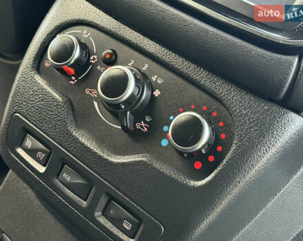 Дачія Лоджі 2018 у Дрогобичі на Automoto.ua Чорний Дачія Лоджі, об'ємом двигуна 1.6 л та пробігом 98 тис. км за 9750 $, фото 66 на Automoto.ua