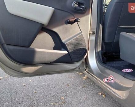 Дачия Лоджи 2012 в Черновцах на Automoto.ua Коричневый Дачия Лоджи, объемом двигателя 1.6 л и пробегом 249 тыс. км за 7563 $, фото 13 на Automoto.ua