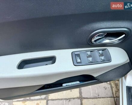 Коричневый Дачия Лоджи, объемом двигателя 1.5 л и пробегом 275 тыс. км за 7300 $, фото 33 на Automoto.ua