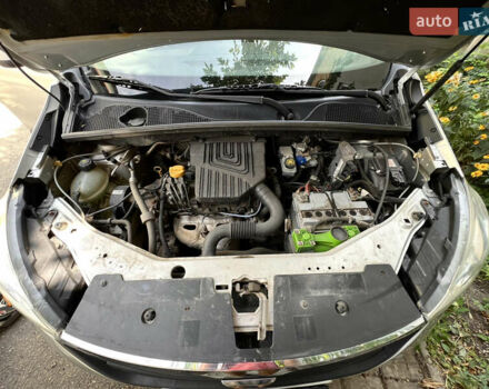 Серый Дачия Лоджи, объемом двигателя 1.6 л и пробегом 169 тыс. км за 7800 $, фото 19 на Automoto.ua