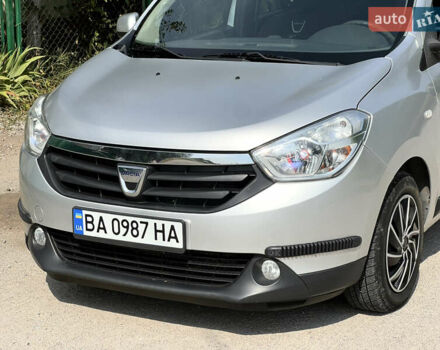Серый Дачия Лоджи, объемом двигателя 1.6 л и пробегом 169 тыс. км за 7800 $, фото 5 на Automoto.ua