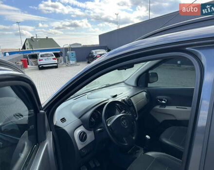 Дачия Лоджи 2012 в Каменце-Подольском на Automoto.ua Серый Дачия Лоджи, объемом двигателя 1.5 л и пробегом 151 тыс. км за 7200 $, фото 32 на Automoto.ua