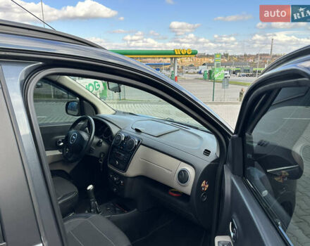 Дачия Лоджи 2012 в Каменце-Подольском на Automoto.ua Серый Дачия Лоджи, объемом двигателя 1.5 л и пробегом 151 тыс. км за 7200 $, фото 33 на Automoto.ua