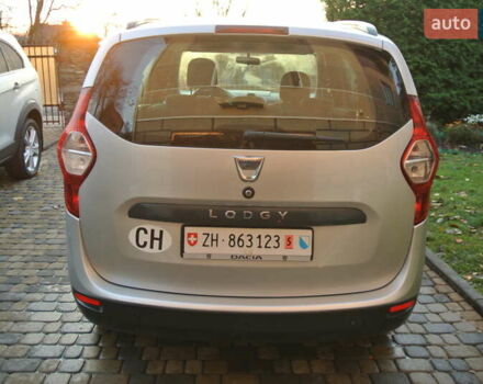 Серый Дачия Лоджи, объемом двигателя 1.5 л и пробегом 238 тыс. км за 8800 $, фото 4 на Automoto.ua