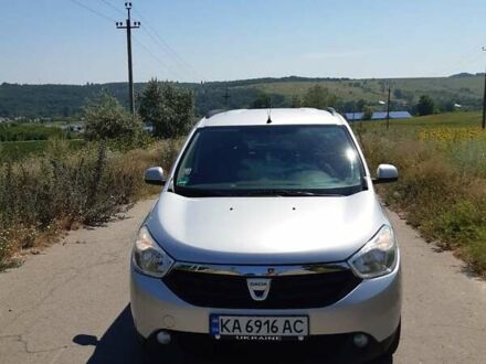 Дачія Лоджі 2013 у Києві на Automoto.ua Сірий Дачія Лоджі, об'ємом двигуна 1.5 л та пробігом 260 тис. км за 7100 $, фото 1 на Automoto.ua