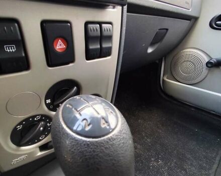 Белый Дачия Логан МСВ, объемом двигателя 1.6 л и пробегом 200 тыс. км за 5500 $, фото 26 на Automoto.ua