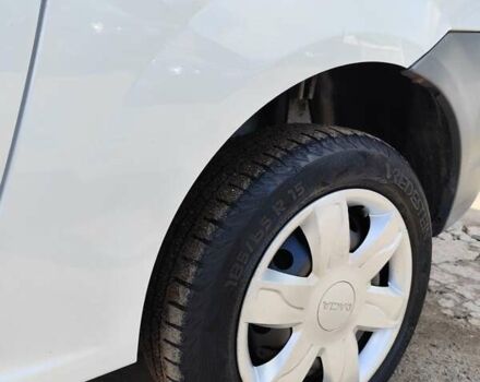 Белый Дачия Логан МСВ, объемом двигателя 1.6 л и пробегом 200 тыс. км за 5500 $, фото 22 на Automoto.ua