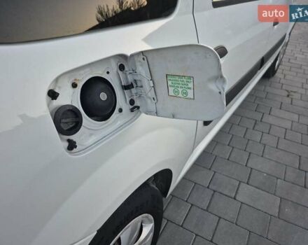 Белый Дачия Логан МСВ, объемом двигателя 1.6 л и пробегом 159 тыс. км за 7350 $, фото 14 на Automoto.ua