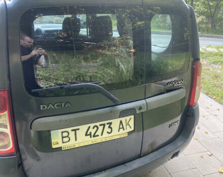 Чорний Дачія Логан МСВ, об'ємом двигуна 0 л та пробігом 270 тис. км за 3800 $, фото 4 на Automoto.ua