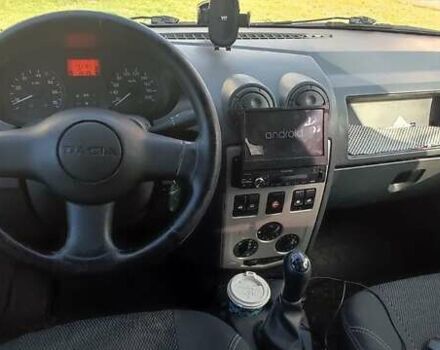 Красный Дачия Логан МСВ, объемом двигателя 1.6 л и пробегом 172 тыс. км за 4100 $, фото 9 на Automoto.ua