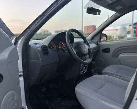 Сірий Дачія Логан МСВ, об'ємом двигуна 1.6 л та пробігом 207 тис. км за 5800 $, фото 11 на Automoto.ua