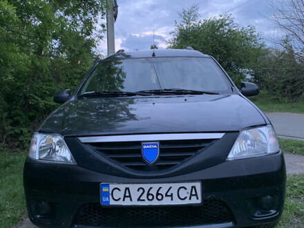 Дачия Логан МСВ 2007 в Звенигородка на Automoto.ua Серый Дачия Логан МСВ, объемом двигателя 1.6 л и пробегом 248 тыс. км за 4800 $, фото 1 на Automoto.ua