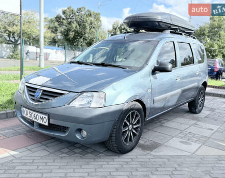 Синий Дачия Логан МСВ, объемом двигателя 1.6 л и пробегом 180 тыс. км за 3300 $, фото 2 на Automoto.ua