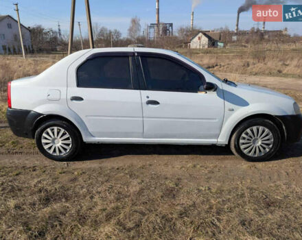Белый Дачия Логан, объемом двигателя 1.4 л и пробегом 250 тыс. км за 2599 $, фото 5 на Automoto.ua