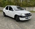 Белый Дачия Логан, объемом двигателя 1.4 л и пробегом 253 тыс. км за 1499 $, фото 2 на Automoto.ua