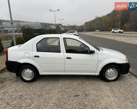 Белый Дачия Логан, объемом двигателя 1.4 л и пробегом 97 тыс. км за 3999 $, фото 15 на Automoto.ua