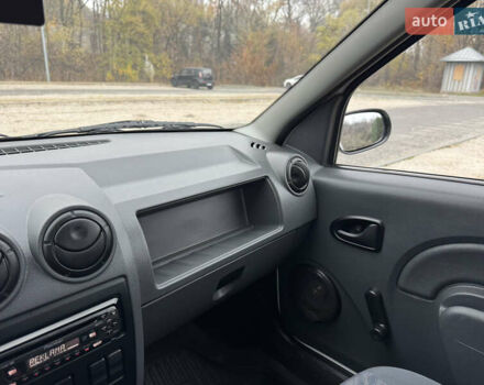 Белый Дачия Логан, объемом двигателя 1.4 л и пробегом 97 тыс. км за 3999 $, фото 25 на Automoto.ua