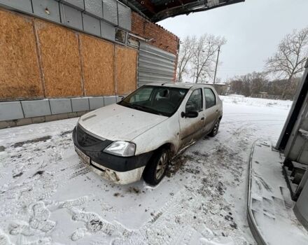 Білий Дачія Logan, об'ємом двигуна 1.6 л та пробігом 318 тис. км за 946 $, фото 1 на Automoto.ua