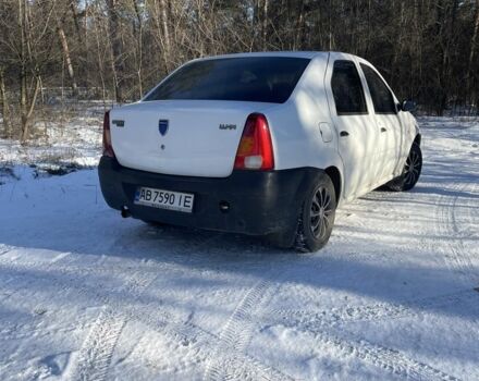 Белый Дачия Логан, объемом двигателя 1.4 л и пробегом 385 тыс. км за 1800 $, фото 1 на Automoto.ua