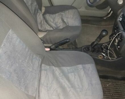 Білий Дачія Logan, об'ємом двигуна 1.4 л та пробігом 174 тис. км за 3200 $, фото 8 на Automoto.ua