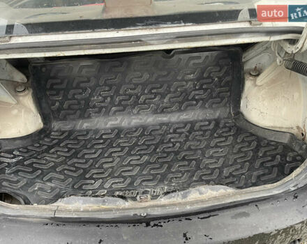 Белый Дачия Логан, объемом двигателя 1.4 л и пробегом 240 тыс. км за 1750 $, фото 13 на Automoto.ua