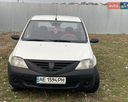 Белый Дачия Логан, объемом двигателя 1.4 л и пробегом 240 тыс. км за 1750 $, фото 4 на Automoto.ua