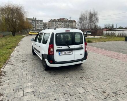 Білий Дачія Logan, об'ємом двигуна 1.6 л та пробігом 302 тис. км за 3800 $, фото 1 на Automoto.ua