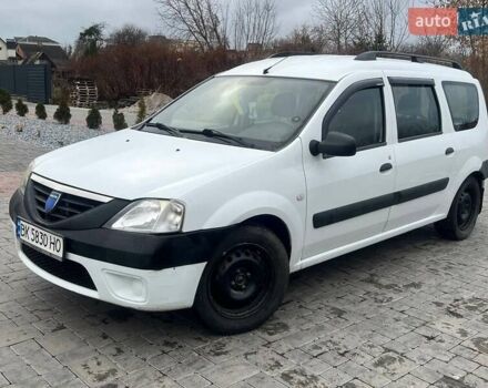 Белый Дачия Логан, объемом двигателя 1.6 л и пробегом 302 тыс. км за 3550 $, фото 3 на Automoto.ua