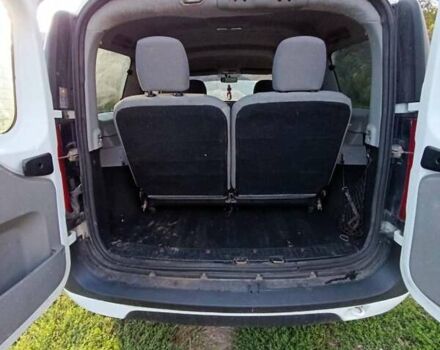 Белый Дачия Логан, объемом двигателя 1.6 л и пробегом 274 тыс. км за 3400 $, фото 6 на Automoto.ua