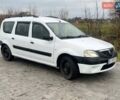 Белый Дачия Логан, объемом двигателя 1.6 л и пробегом 302 тыс. км за 3550 $, фото 2 на Automoto.ua