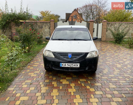 Дачія Logan 2008 у Бобровице на Automoto.ua Білий Дачія Logan, об'ємом двигуна 1.39 л та пробігом 400 тис. км за 1999 $, фото 1 на Automoto.ua