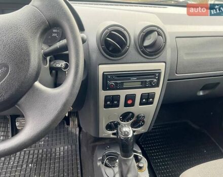 Білий Дачія Logan, об'ємом двигуна 1.6 л та пробігом 302 тис. км за 3800 $, фото 11 на Automoto.ua