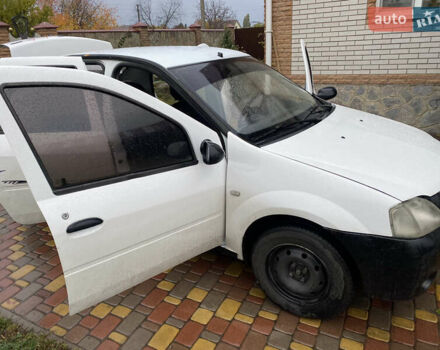 Дачія Logan 2008 у Бобровице на Automoto.ua Білий Дачія Logan, об'ємом двигуна 1.39 л та пробігом 400 тис. км за 1999 $, фото 19 на Automoto.ua
