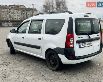 Белый Дачия Логан, объемом двигателя 1.6 л и пробегом 302 тыс. км за 3550 $, фото 7 на Automoto.ua