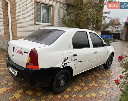 Дачія Logan 2008 у Бобровице на Automoto.ua Білий Дачія Logan, об'ємом двигуна 1.39 л та пробігом 400 тис. км за 1999 $, фото 8 на Automoto.ua