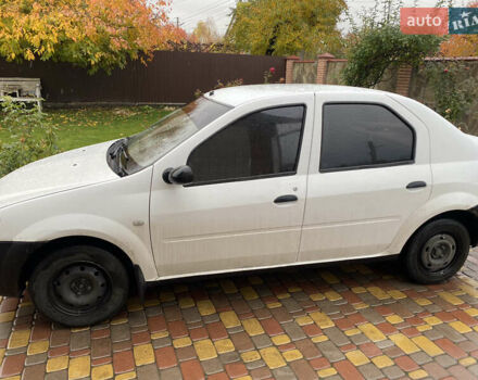 Дачія Logan 2008 у Бобровице на Automoto.ua Білий Дачія Logan, об'ємом двигуна 1.39 л та пробігом 400 тис. км за 1999 $, фото 4 на Automoto.ua