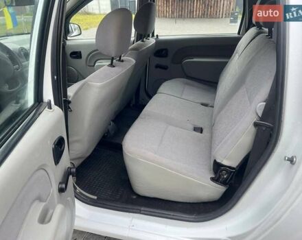 Белый Дачия Логан, объемом двигателя 1.6 л и пробегом 302 тыс. км за 3550 $, фото 13 на Automoto.ua