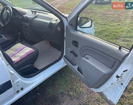 Белый Дачия Логан, объемом двигателя 1.39 л и пробегом 520 тыс. км за 4000 $, фото 8 на Automoto.ua