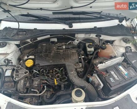 Белый Дачия Логан, объемом двигателя 1.46 л и пробегом 310 тыс. км за 3600 $, фото 7 на Automoto.ua