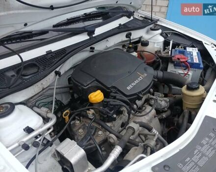 Білий Дачія Logan, об'ємом двигуна 1.6 л та пробігом 115 тис. км за 6400 $, фото 11 на Automoto.ua