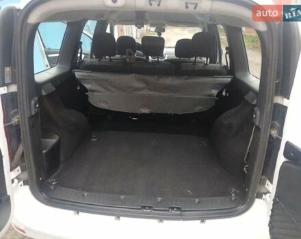 Білий Дачія Logan, об'ємом двигуна 1.6 л та пробігом 115 тис. км за 6400 $, фото 12 на Automoto.ua