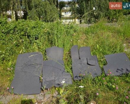 Білий Дачія Logan, об'ємом двигуна 1.2 л та пробігом 178 тис. км за 3400 $, фото 26 на Automoto.ua