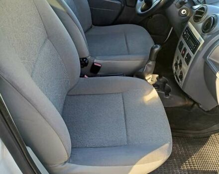 Білий Дачія Logan, об'ємом двигуна 1.46 л та пробігом 206 тис. км за 5300 $, фото 7 на Automoto.ua