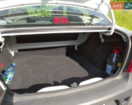 Білий Дачія Logan, об'ємом двигуна 1.2 л та пробігом 178 тис. км за 3400 $, фото 19 на Automoto.ua