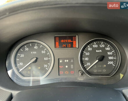 Дачія Logan 2012 у Рівному на Automoto.ua Білий Дачія Logan, об'ємом двигуна 1.6 л та пробігом 181 тис. км за 5200 $, фото 9 на Automoto.ua